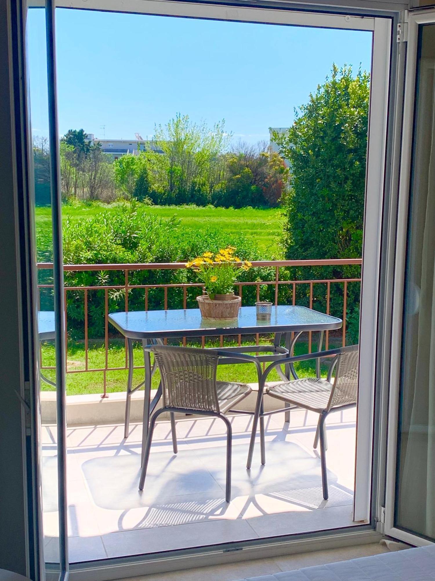 Lovely Apartment By The Sea 2 ….. إبانومي المظهر الخارجي الصورة